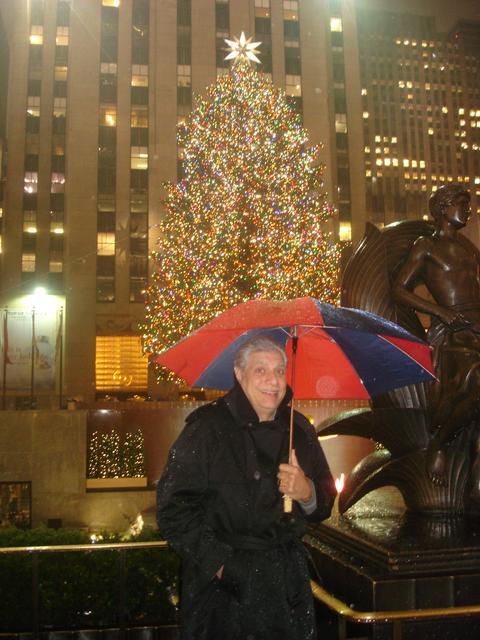 Rockefeller Center Tree - rainy, stormy night!