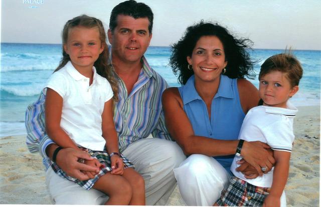 stephanie, allen, olivia and AJ in Cancun - 2010