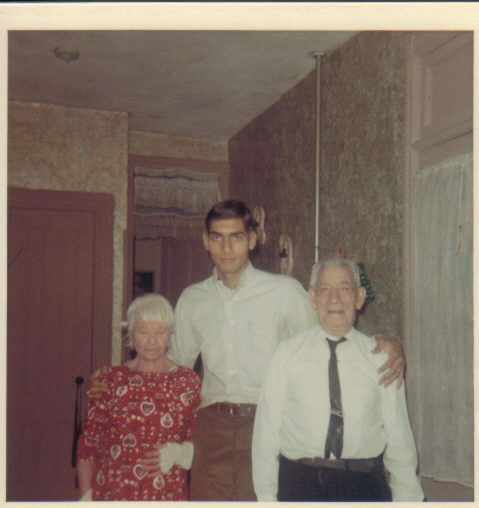 Fulciniti grandparents with Steve