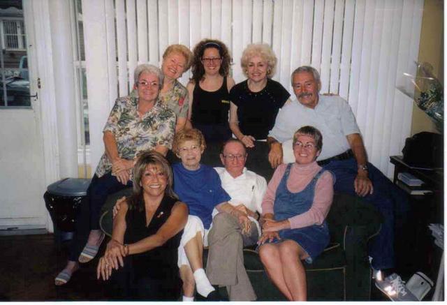 Tio William, Tia Maria, Marisabel, Blanca, Willie, Delia, Miriam, Doreen and Eva - 2003