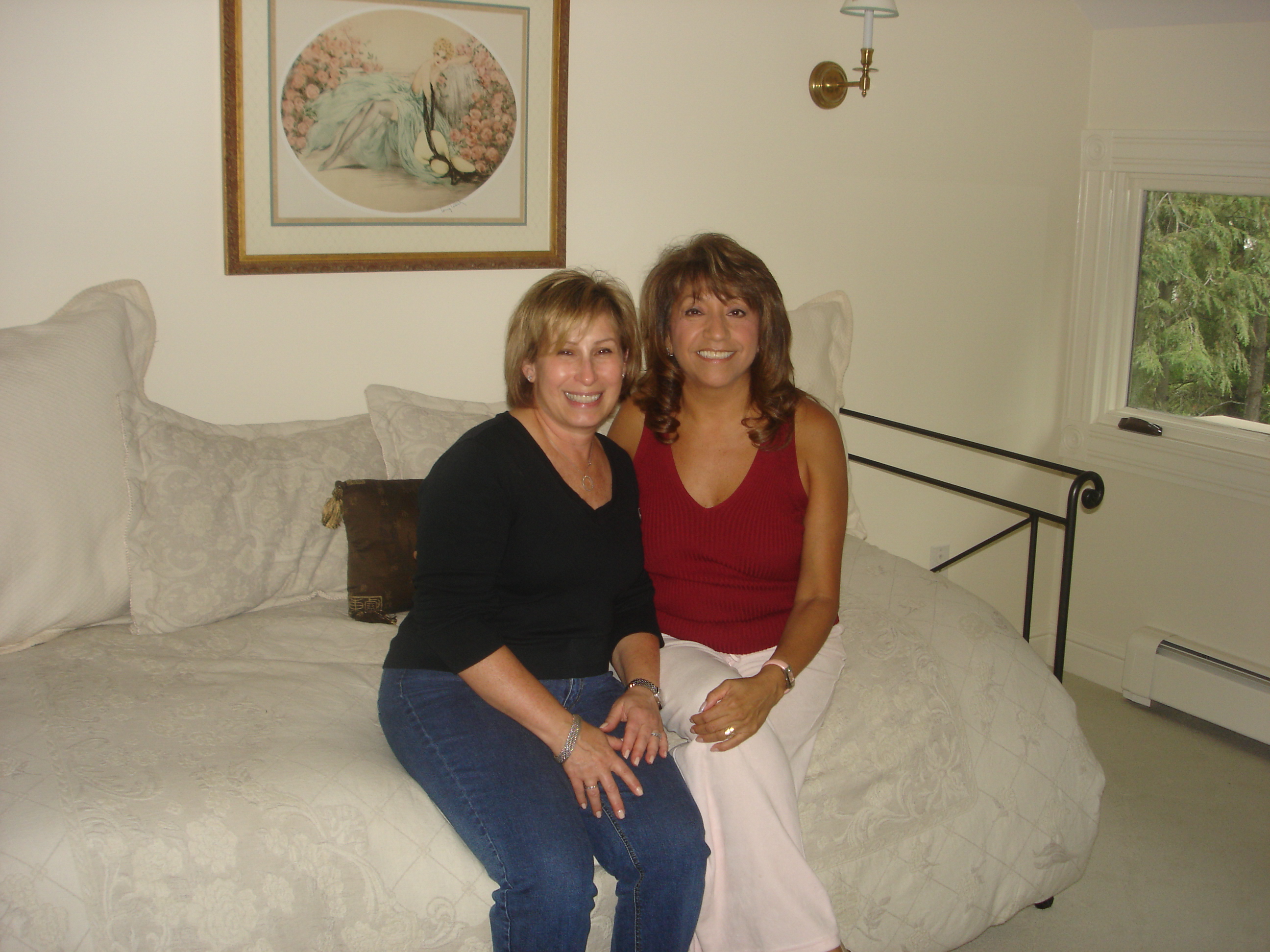 Phyllis and Eva in one of the guest rooms